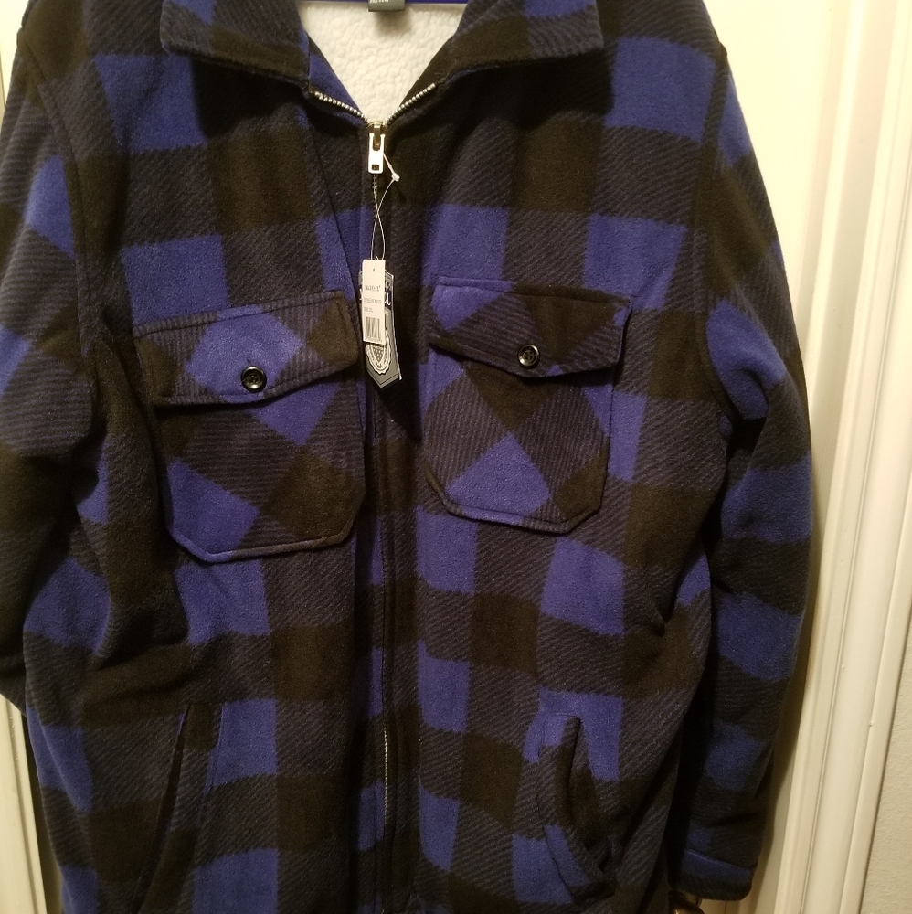 Mens flanel jacket NWT Xxl Thick material New with tag